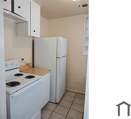 3rd image of 2707 Duncan Dr Unit B