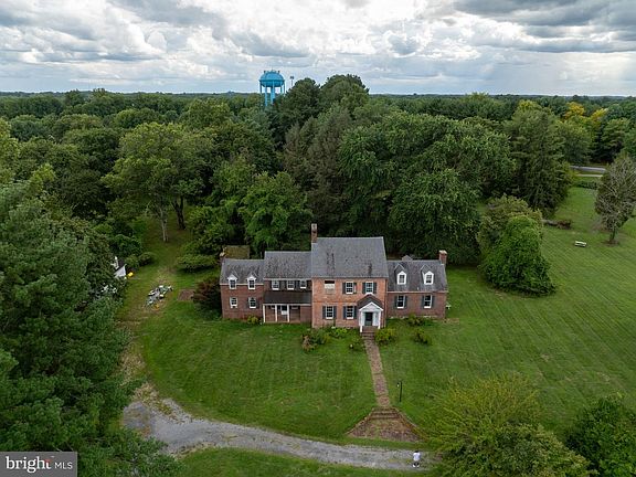 3rd image of 2173 Johns Hopkins Rd