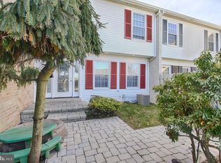 23 Edinboro Cir, Chalfont, PA 18914