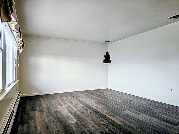 5th image of 3 Hillcrest Ave