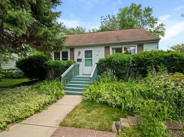 332 Center St, West Chicago, IL 60185