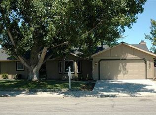 494 W Willowbrook Dr, Meridian, ID 83646