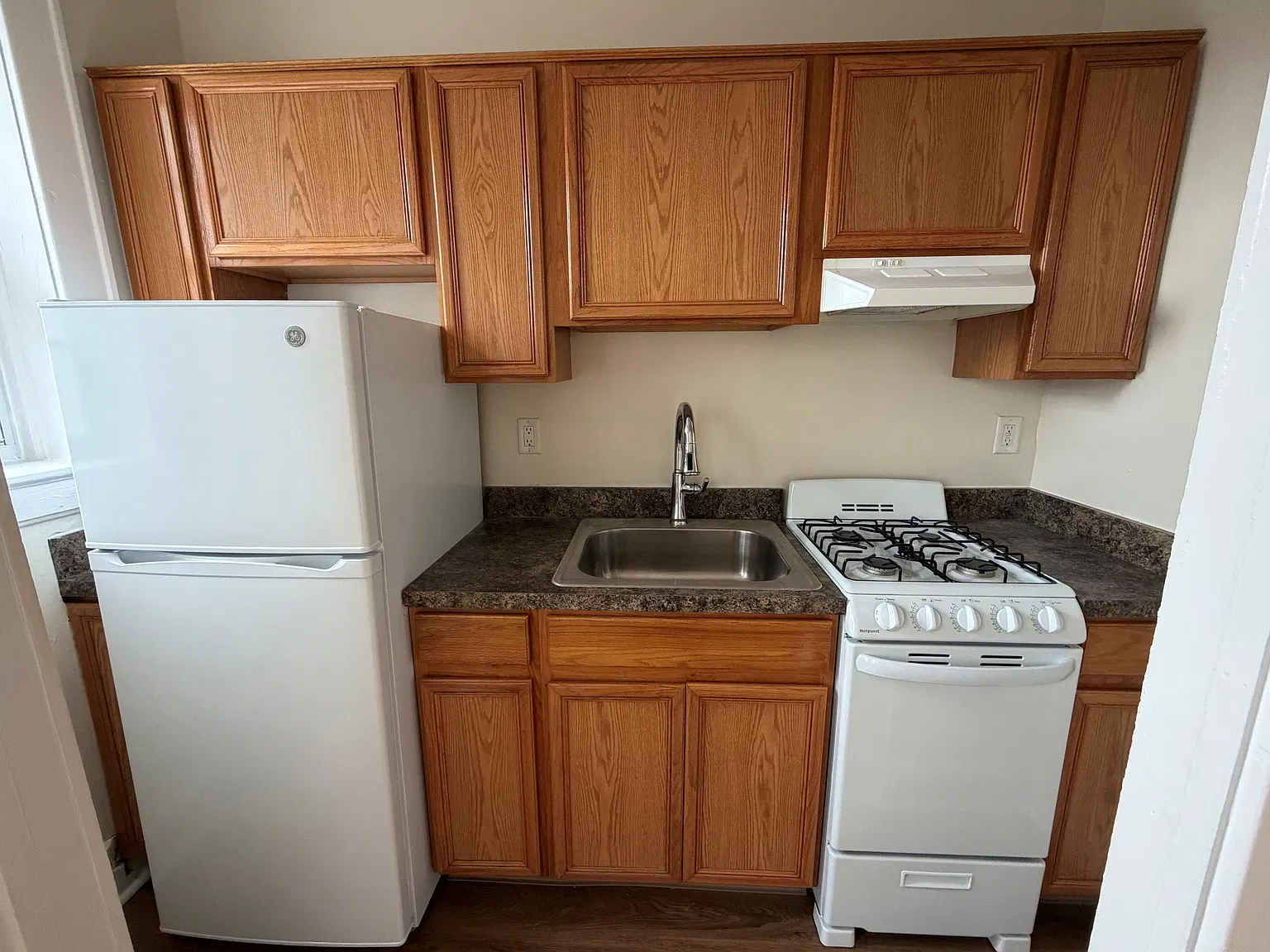 1 bed, $1,525 — Photo 2