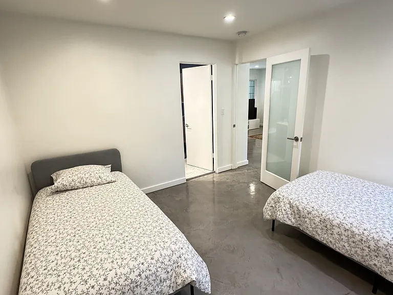 1017 Pearl St #C — Photo 26