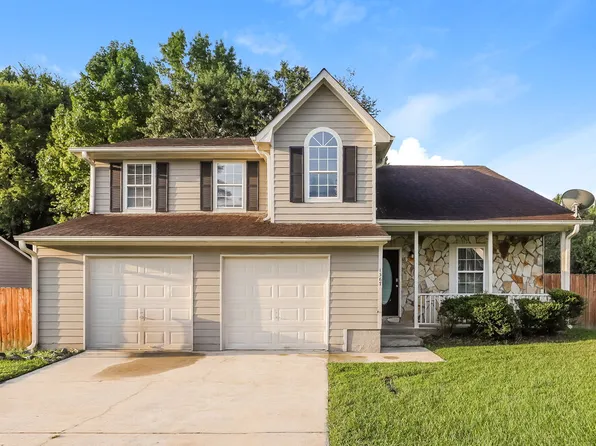 1367 Misty Ridge Ct, Hampton, GA 30228