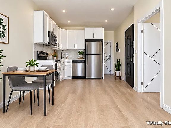 5th image of 7313 71st St #2FRT