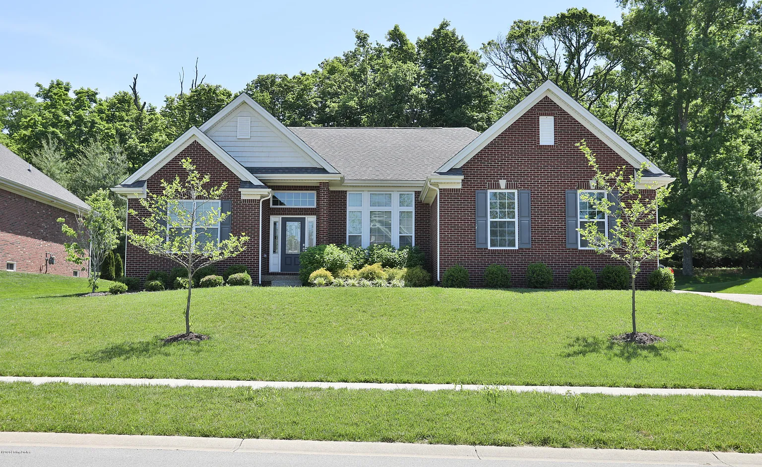 910 Malone Pl photo 1