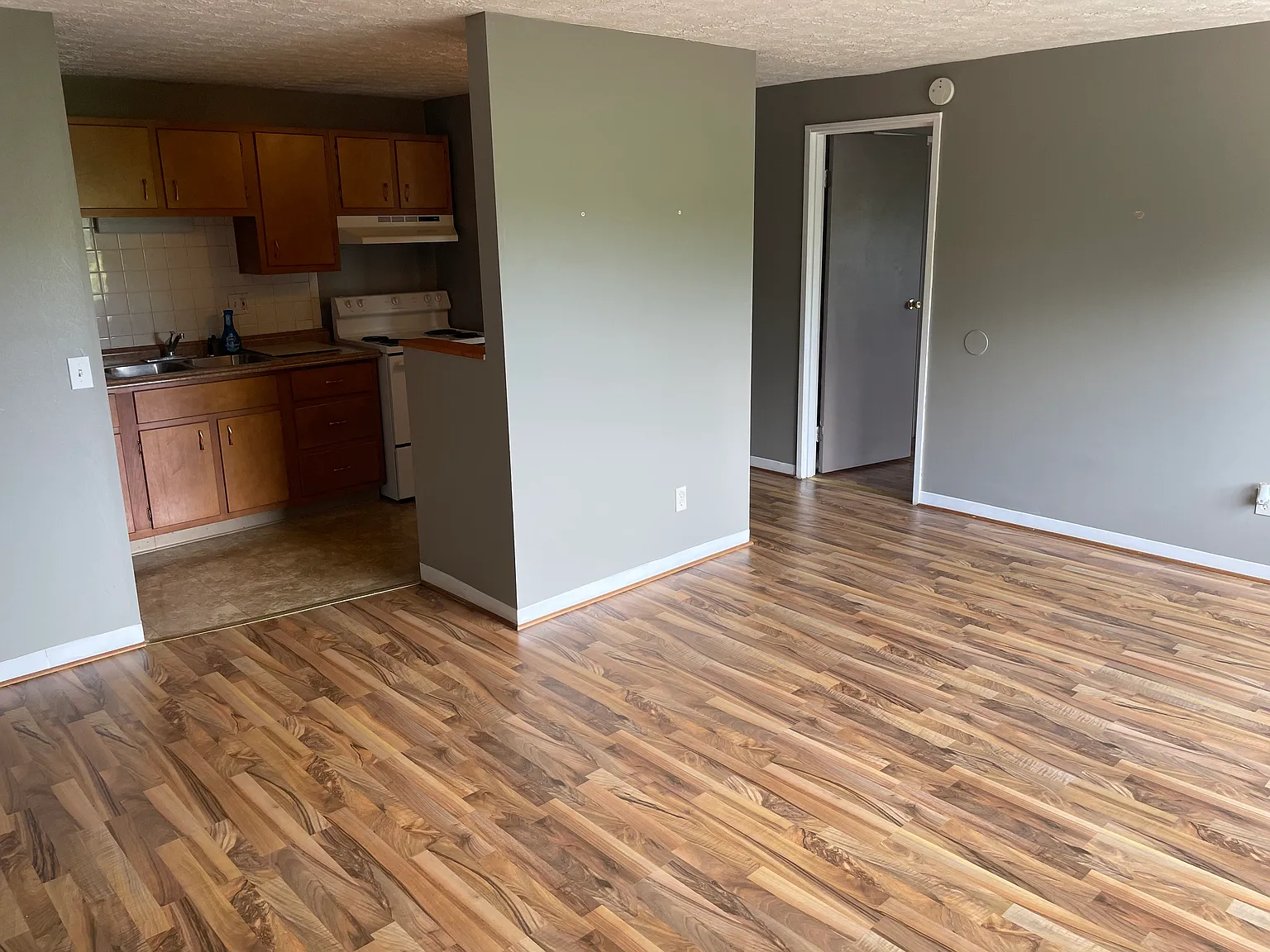 1 bed, 600 sqft, $750 — Photo 2