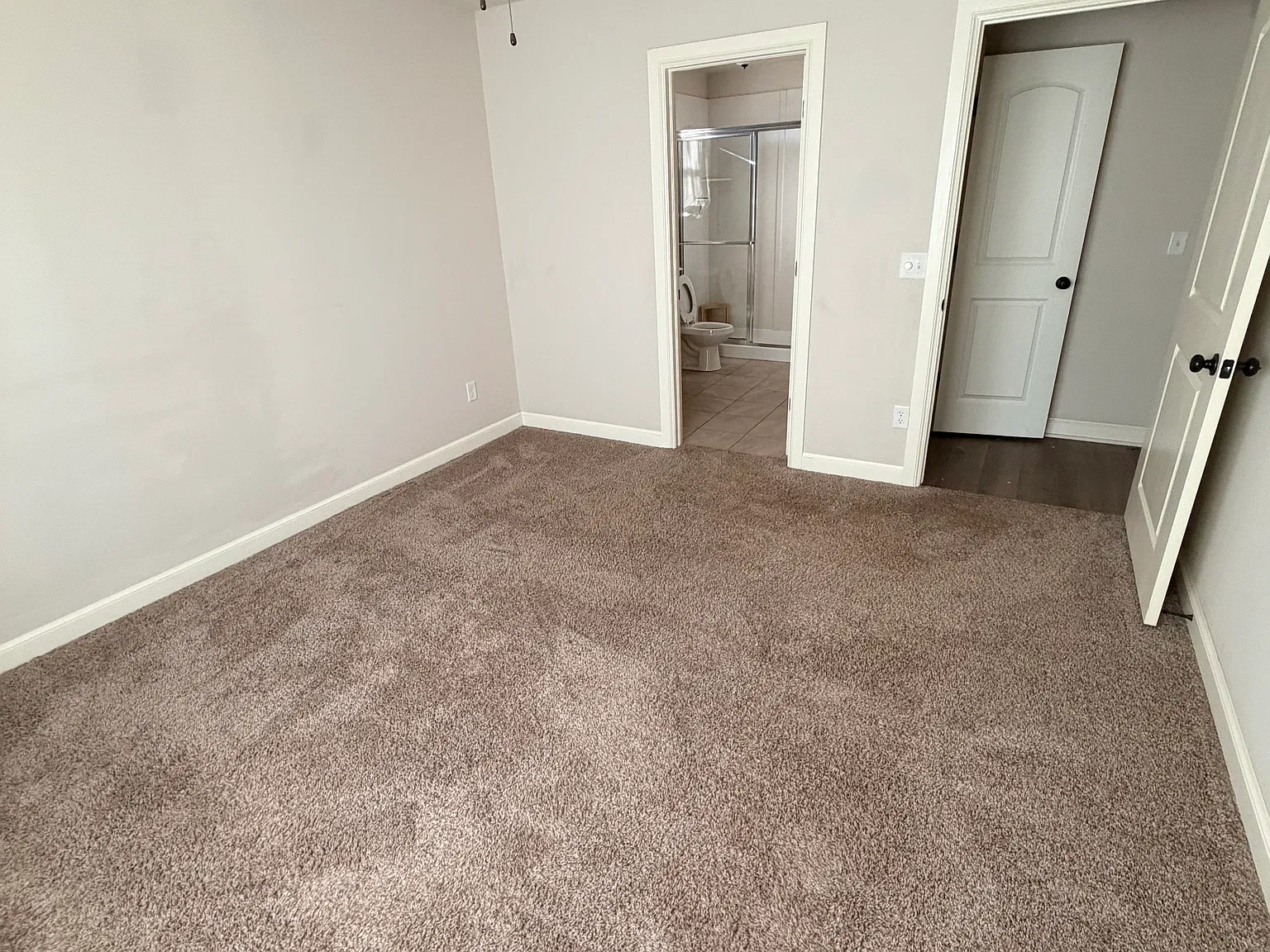 4 bed, 1485 sqft, $2,300 — Photo 2