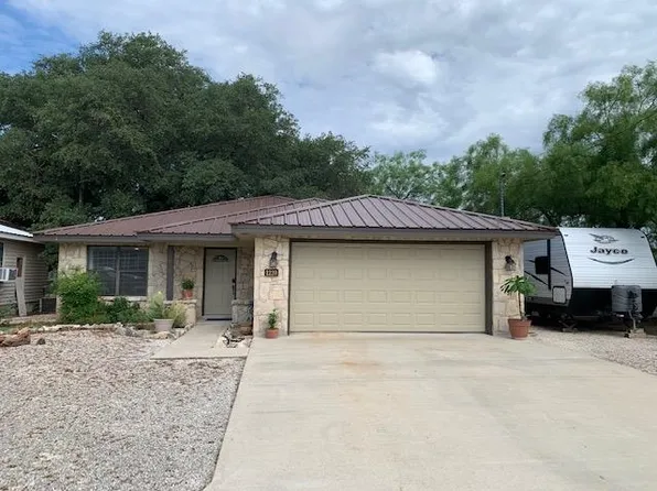 1220 Fort Clark Rd, Brackettville, TX 78832