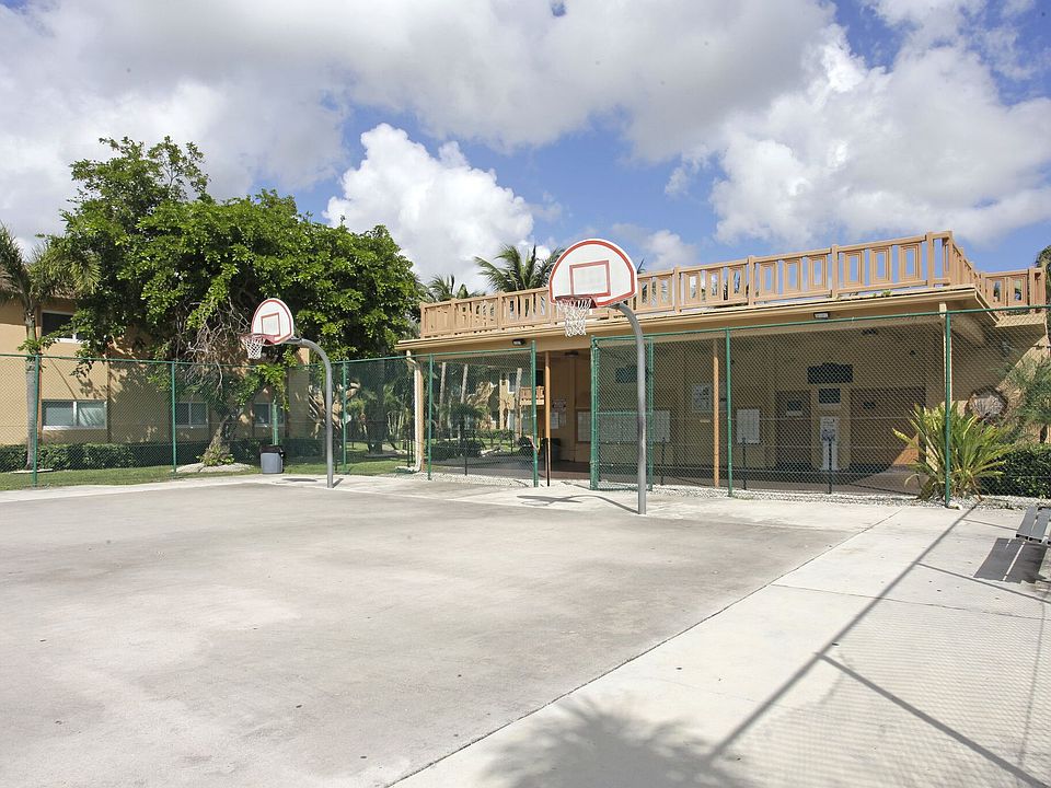 Building Photo 3