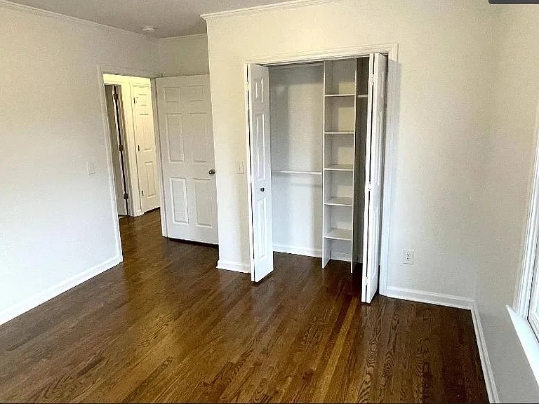 625 Midway Ave — Photo 10