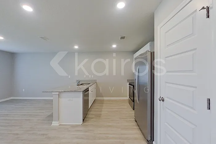 4660 Malay Cir — Photo 6