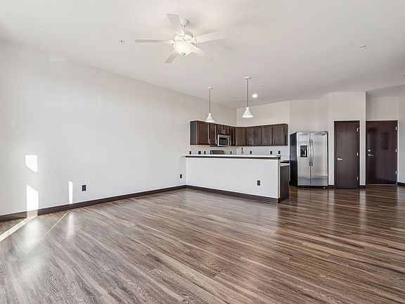 5th image of 120 Twin Steeples Cir NE Unit 204