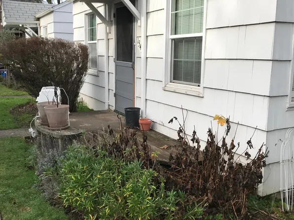 1342 Saginaw St S, Salem, OR 97302