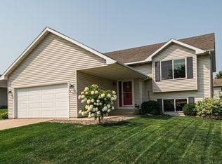 2741 Kenosha Ln NW, Rochester, MN 55901