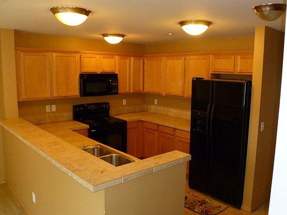 5th image of 1957 23rd Pl NE APT 301