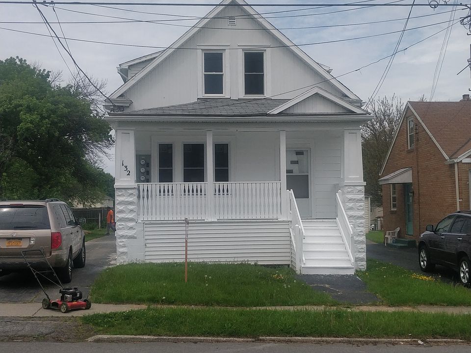 1st image of 132 Wanda Ave