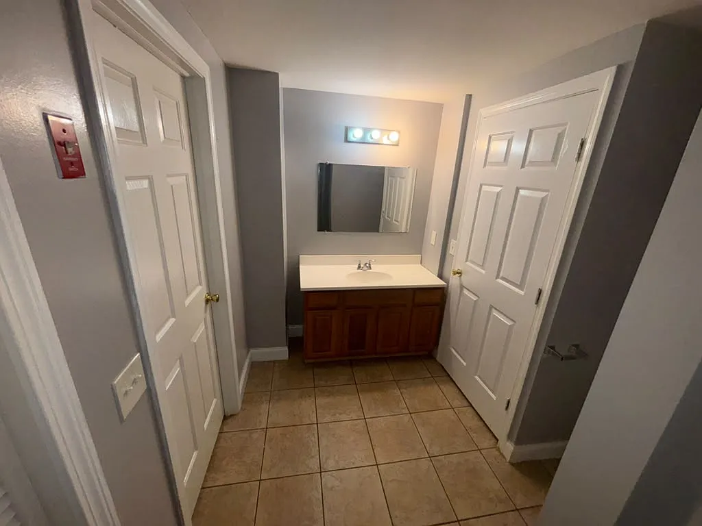 3 bed, $1,850 — Photo 2