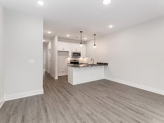 5th image of 4653 Canter Park Ln