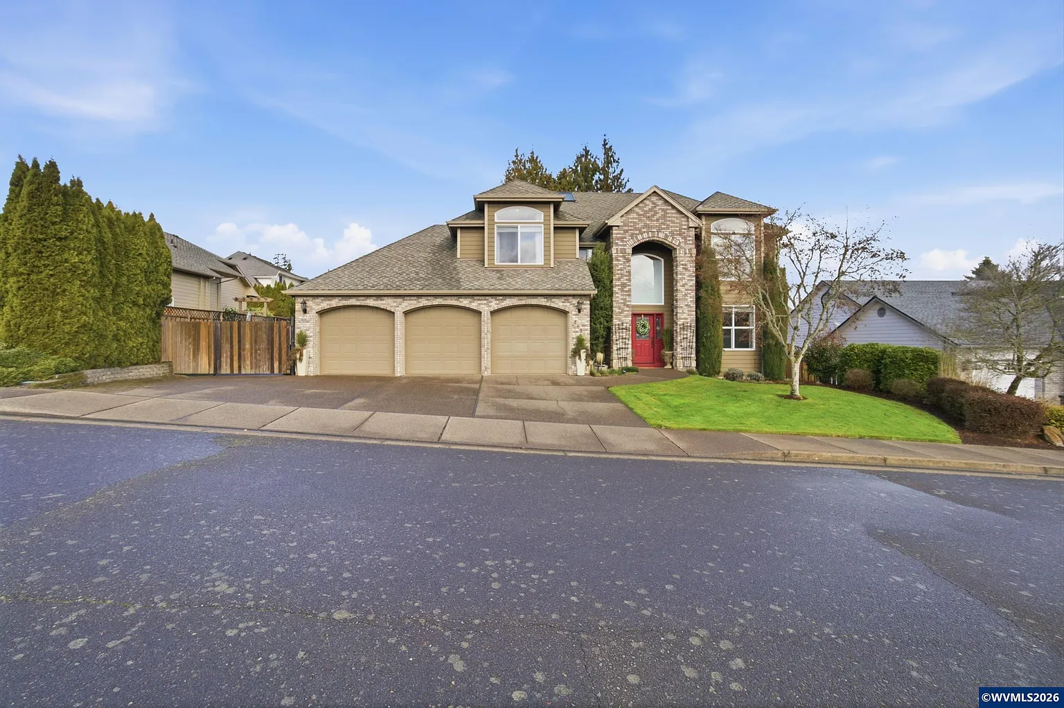 1655 Diamond Peak Ct NW photo 1