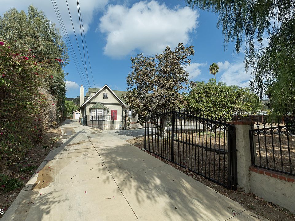1st image of 335 Mesa Dr