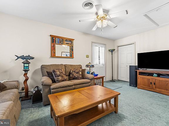 5th image of 502 Delancey Dr