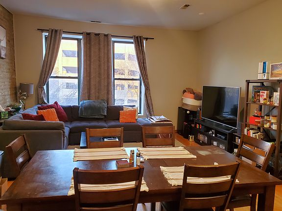 3rd image of 1414 N Western Ave #3