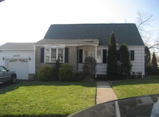 33 Mt View Dr, Clifton, NJ 07013