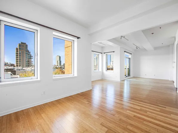 148 North 10th Street image 4 of 12