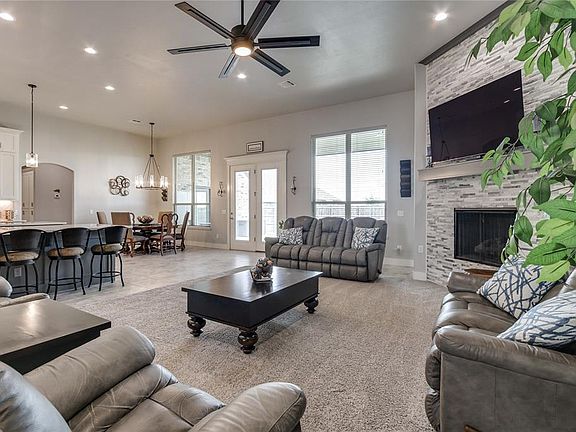 4th image of 14600 Exmoor Cir