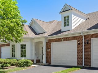 320 Delnor Glen Dr, St Charles, IL 60174