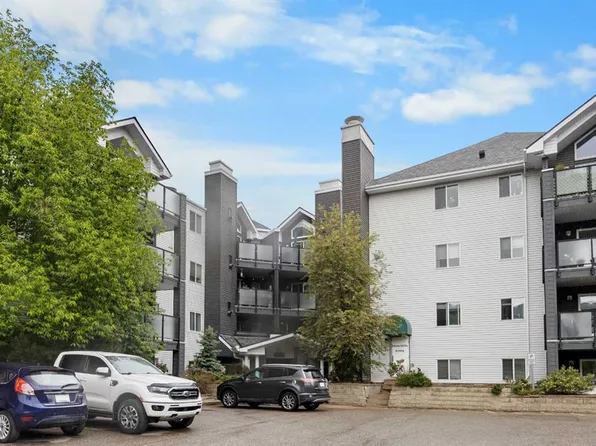 10 SE Sierra Morena Mews SW #120, Calgary, AB T3H 3K5