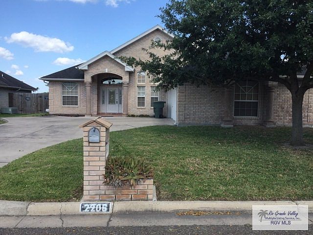 1st image of 2206 Summerfield Ln
