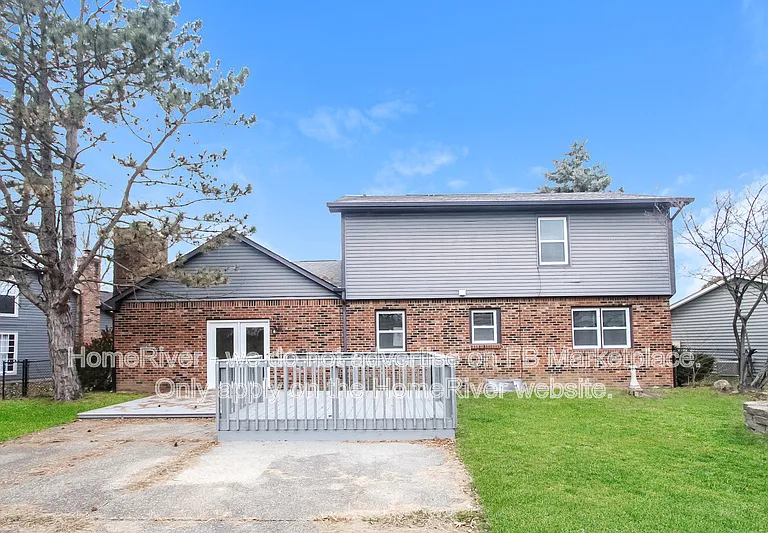 1615 Beckenbauer Way — Photo 14