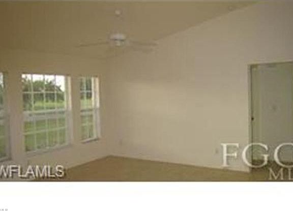 4th image of 625 SW 10th Pl