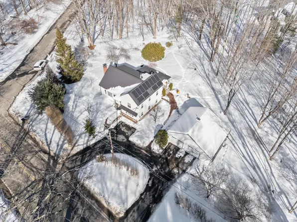 47 Pleasant Hill Road, Falmouth, ME 04105