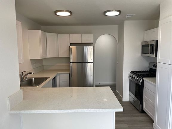 5th image of 2700 N Rainbow Blvd APT 1083