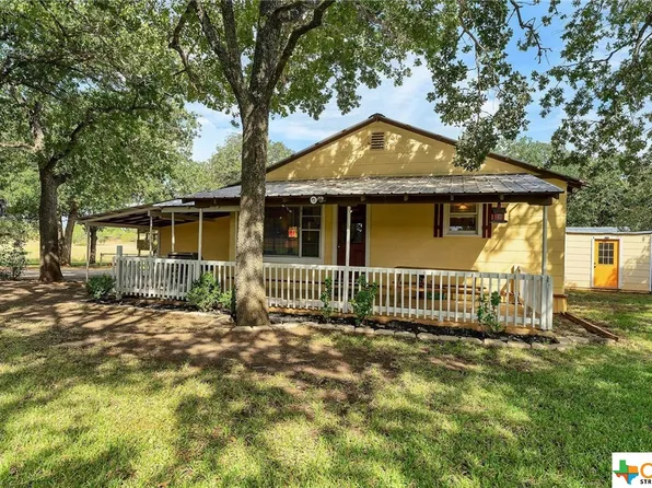 2239 Fm 1107, Stockdale, TX 78160