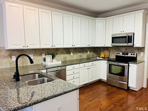 3rd image of 6317 Belle Crest Dr