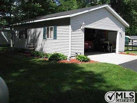 2 car detached garage