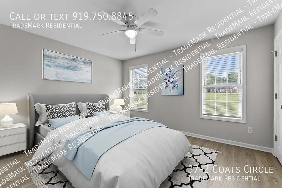 Charming, Renovated 1 Bedroom 1 Bath — Photo 4