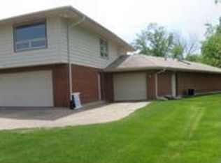34 Graymoor Ln, Olympia Fields, IL 60461