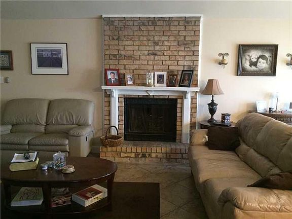 4th image of 4104 W Esplanade Ave S