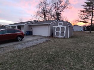 801 S 34th St, Mount Vernon, IL 62864
