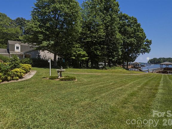4th image of 8226 Normandy Rd