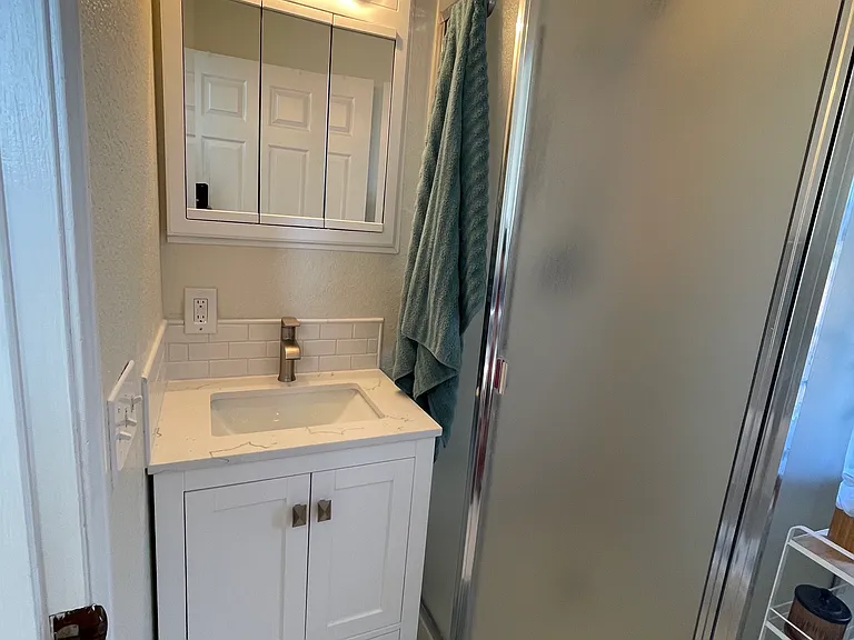 215 S Harwood St #A — Photo 12