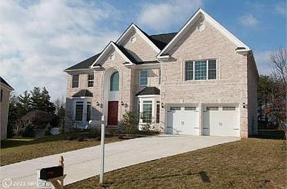 3rd image of 6605 Reserves Hill Ct