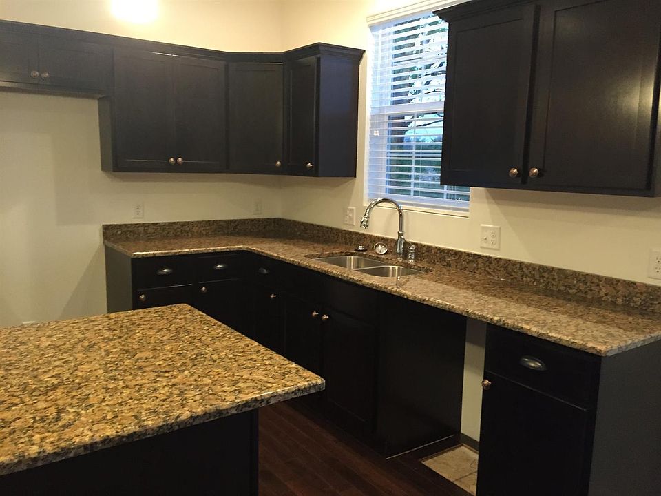 1st image of 11346 Pinnacle Dr #39