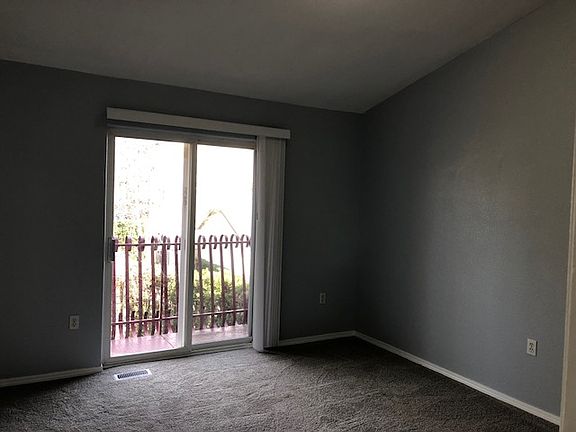 4th image of 5264 NE 121st Ave #313BB